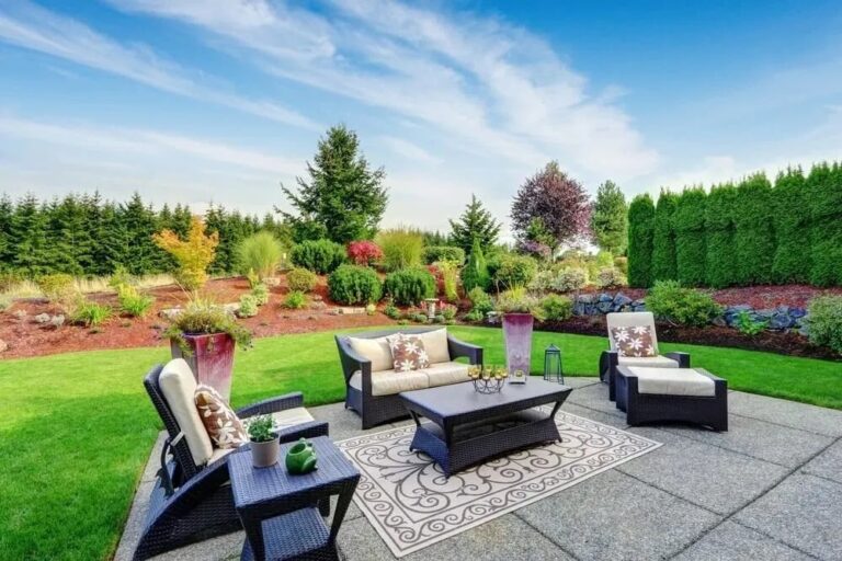 How to Plan the Backyard Remodeling Project?